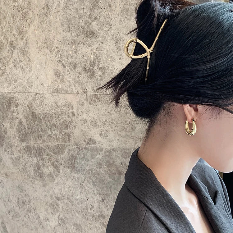 2025 New Classic Copper Alloy Smooth Metal Hoop Earrings For Woman Fashion Korean Jewelry Temperament Girl's Daily Wear Earrings
