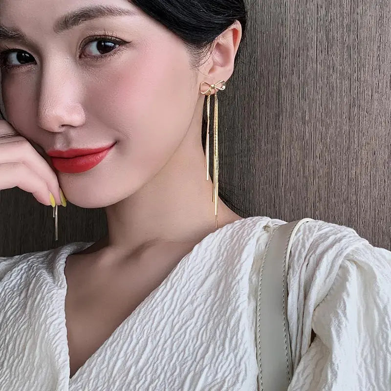 Classic Metal Bow Gold Colour Tassel Drop Earrings For Woman 2025 New Korean Fashion Jewelry Wedding Party Girl's Sexy Earrings
