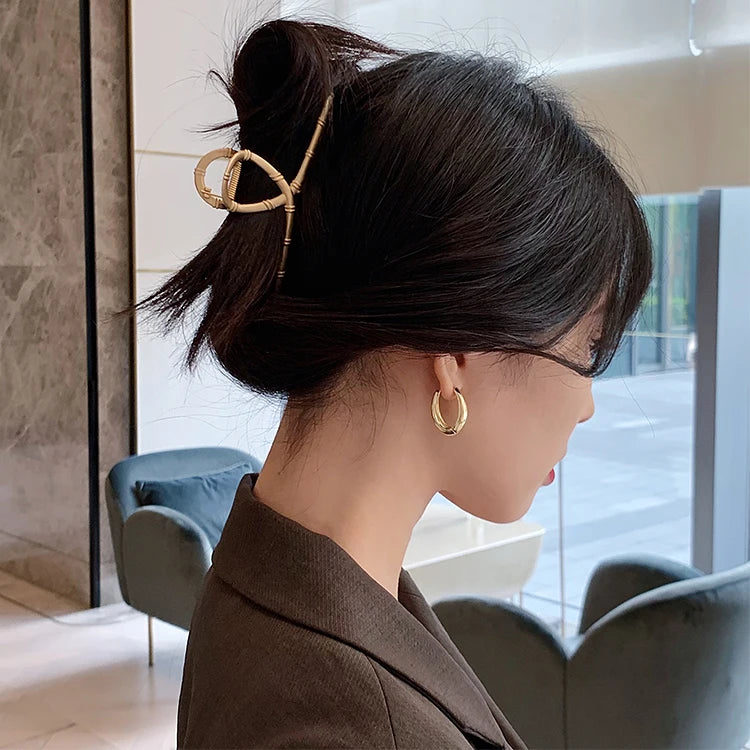 2025 New Classic Copper Alloy Smooth Metal Hoop Earrings For Woman Fashion Korean Jewelry Temperament Girl's Daily Wear Earrings