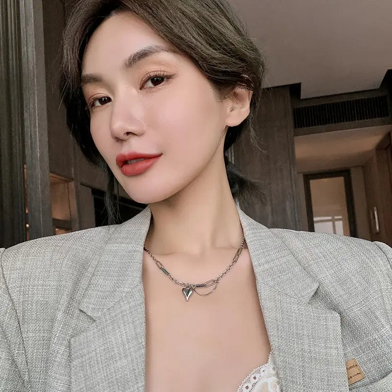 European and American Sweet Peach Heart Pendant Stainless Steel Choker Necklace For Women 2025 Korean Girl's Sexy Clavicle Chain