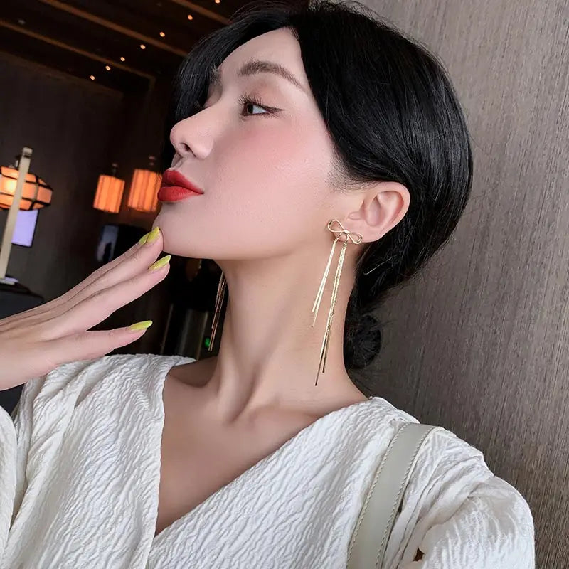 Classic Metal Bow Gold Colour Tassel Drop Earrings For Woman 2025 New Korean Fashion Jewelry Wedding Party Girl's Sexy Earrings