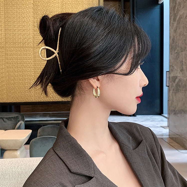 2025 New Classic Copper Alloy Smooth Metal Hoop Earrings For Woman Fashion Korean Jewelry Temperament Girl's Daily Wear Earrings