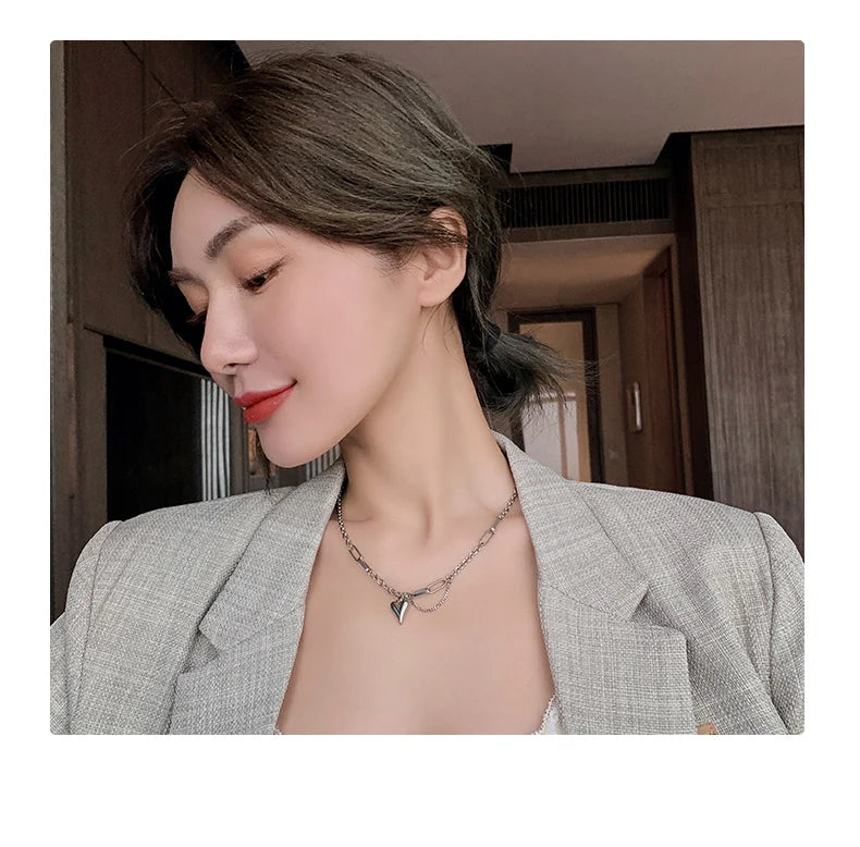European and American Sweet Peach Heart Pendant Stainless Steel Choker Necklace For Women 2025 Korean Girl's Sexy Clavicle Chain