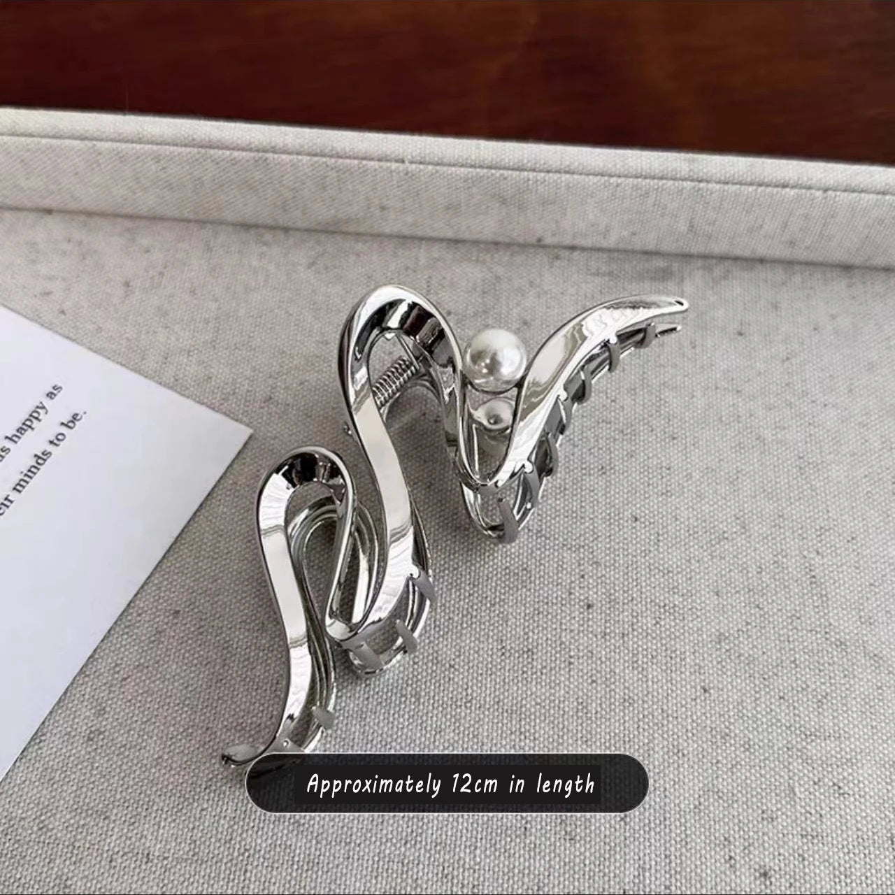 Exaggerated and Irregular Wave Shaped Metal Claw Clip 2024 Fashion Hair Accessories - Versatile Headwear for Korean Women Girls