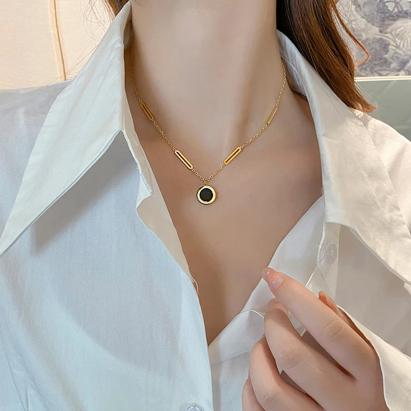 Classic Fashion Stainless Steel Roman Digital Wafer Pendant Necklace 2025 Fashion Jewelry Christmas Party Women's Sexy Necklace