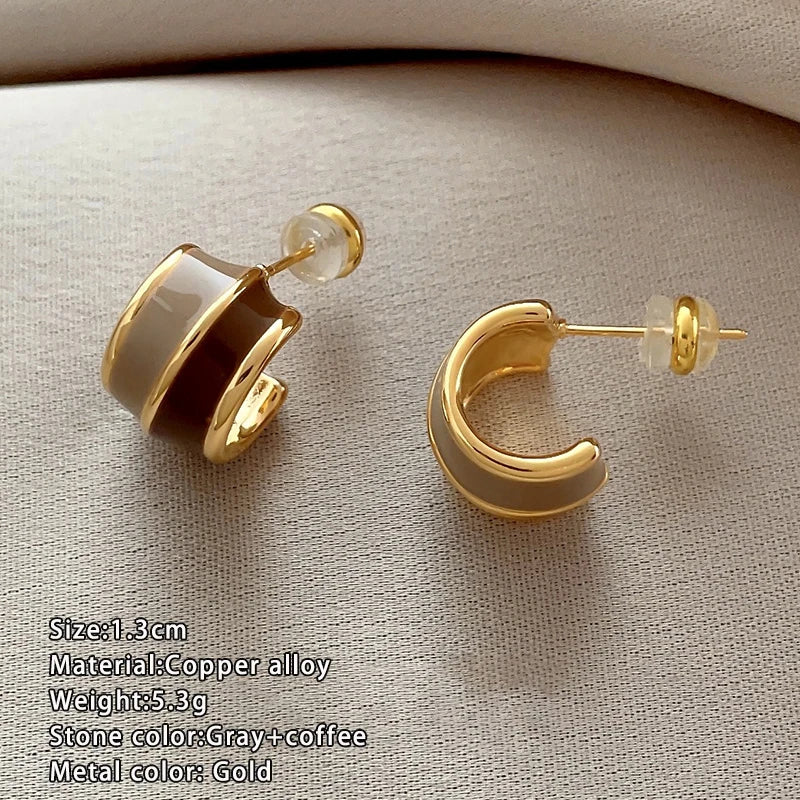 2024 Vintage style Wine red Contrasting Half Circle Enamel Earrings For Womens Elegant Temperament Jewelry Christmas Accessorise