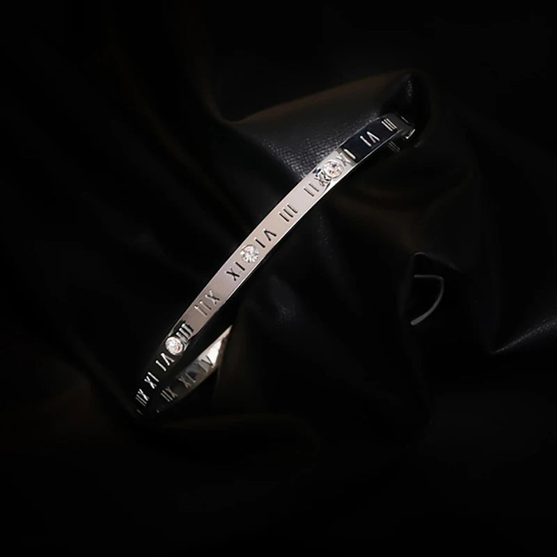 2025 Classic Design Roman Numerals Stainless steel Gold Color Charm Bracelet Korean Fashion Jewelry Luxury Accessories For Women