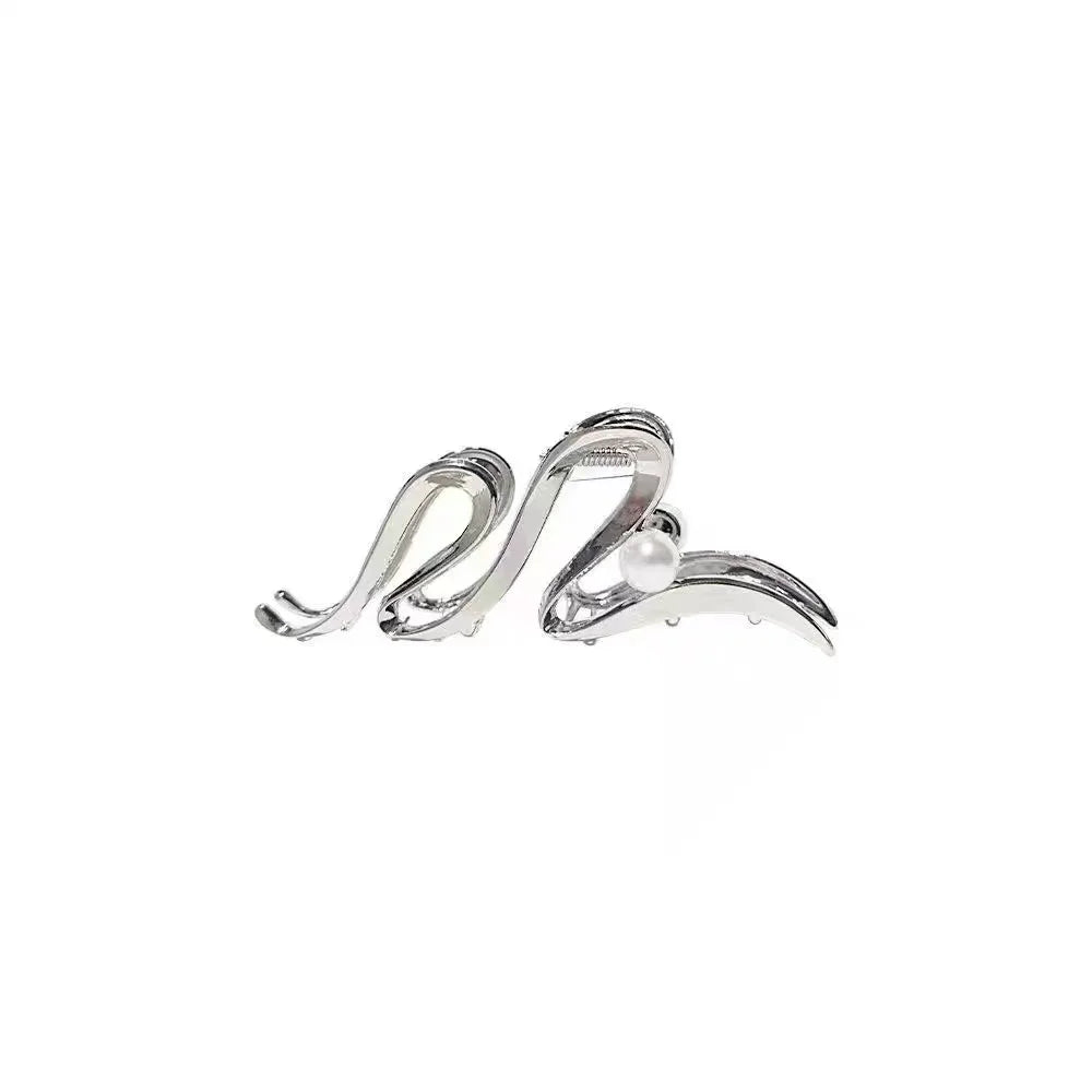 Exaggerated and Irregular Wave Shaped Metal Claw Clip 2024 Fashion Hair Accessories - Versatile Headwear for Korean Women Girls