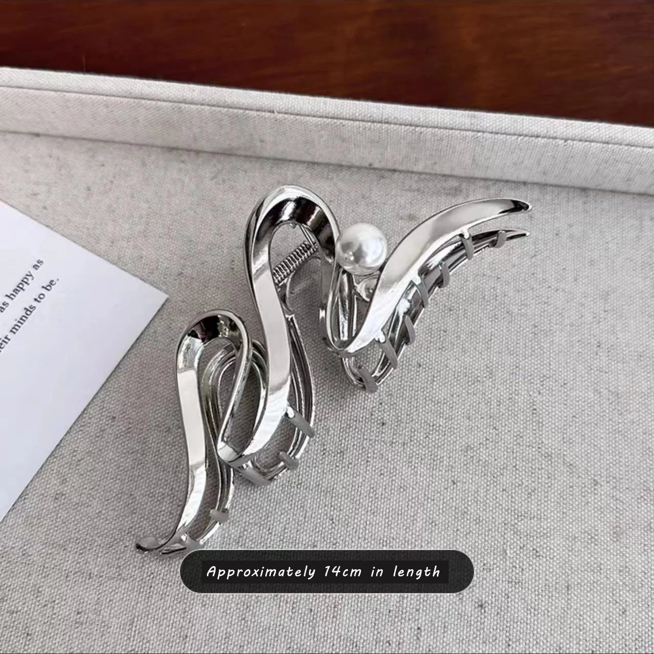 Exaggerated and Irregular Wave Shaped Metal Claw Clip 2024 Fashion Hair Accessories - Versatile Headwear for Korean Women Girls