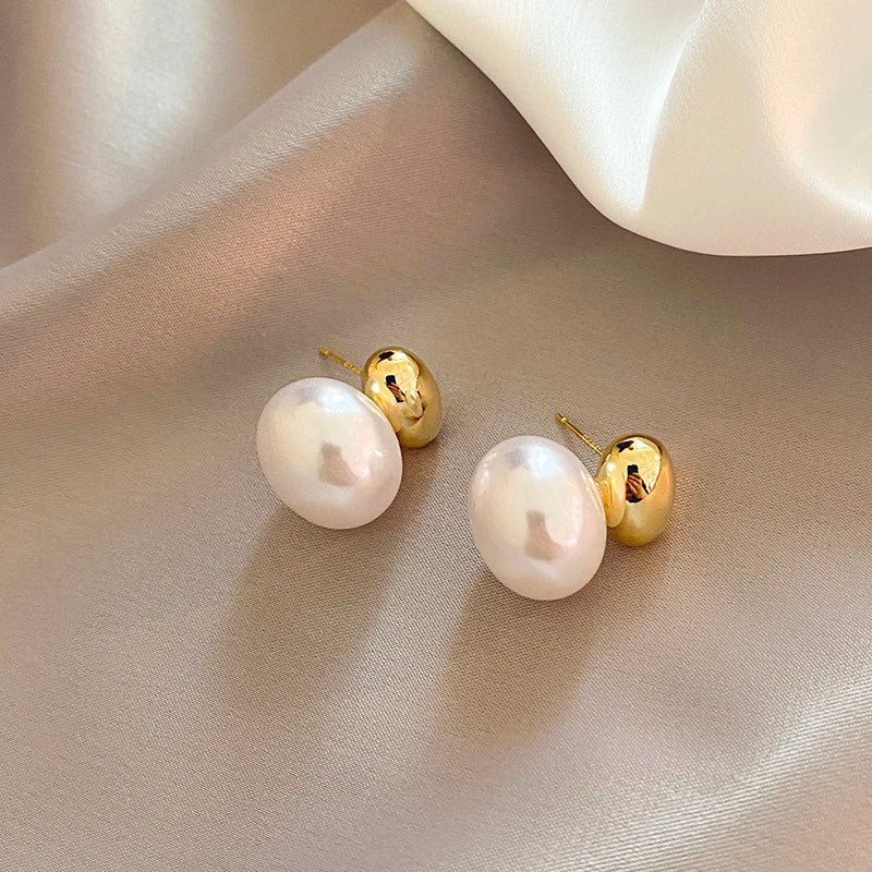 French Elegant Gold Pearl Drop Earrings