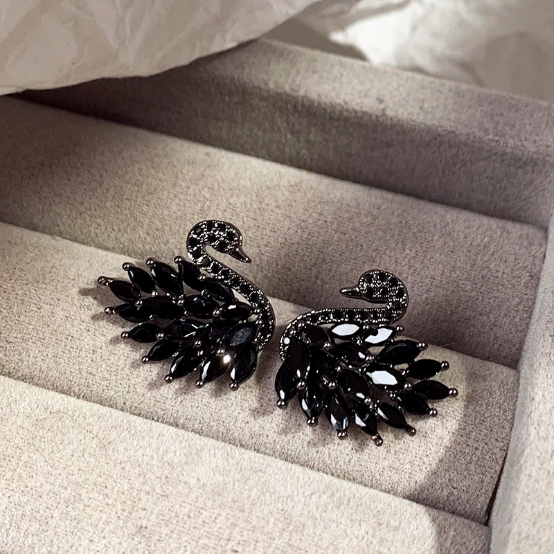 Classic Design Zircon Black Swan shaped Earrings 2024 Fashion Jewelry Set Wedding Party Luxury Accessories for Women Ear Stud