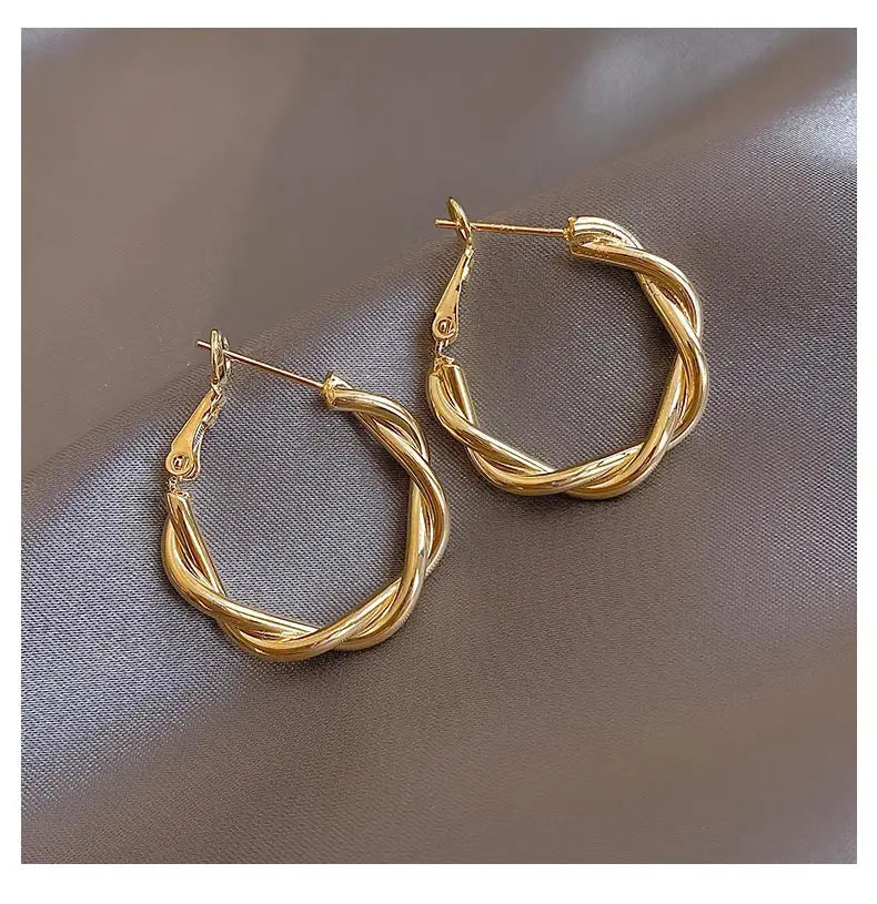 2025 New Classic Copper Alloy Smooth Metal Hoop Earrings For Woman Fashion Korean Jewelry Temperament Girl's Daily Wear Earrings