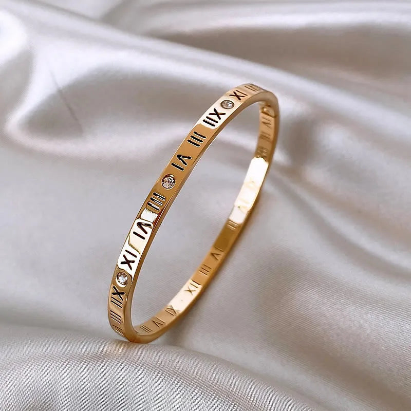 2025 Classic Design Roman Numerals Stainless steel Gold Color Charm Bracelet Korean Fashion Jewelry Luxury Accessories For Women