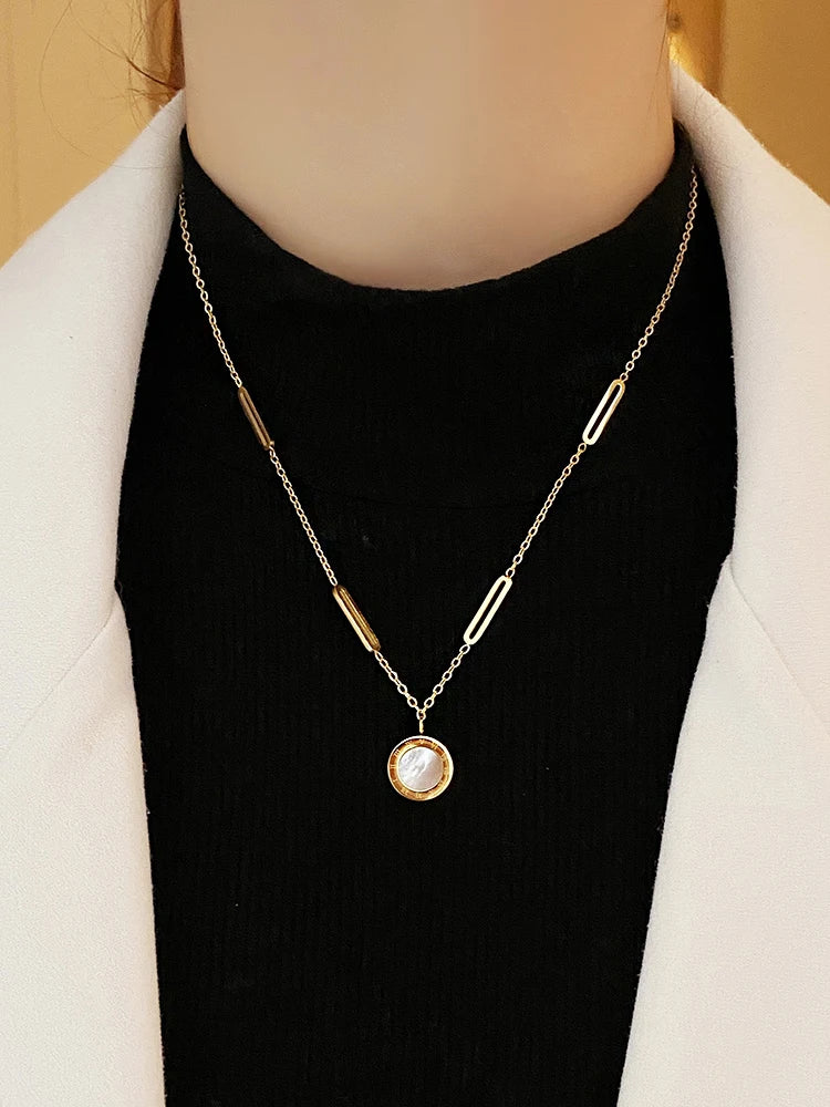 Classic Fashion Stainless Steel Roman Digital Wafer Pendant Necklace 2025 Fashion Jewelry Christmas Party Women's Sexy Necklace