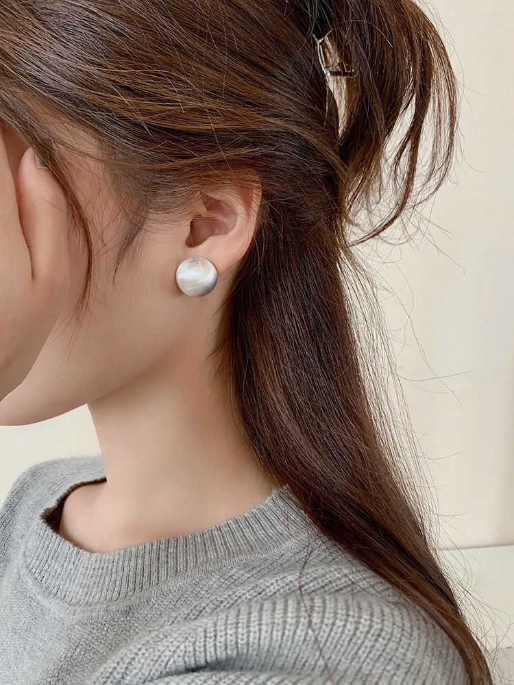 Luxurious Simple Design Brushed Frosted Metal Semicircle Earrings 2025 New Jewelry For Women Christmas Party Fashion Accessories