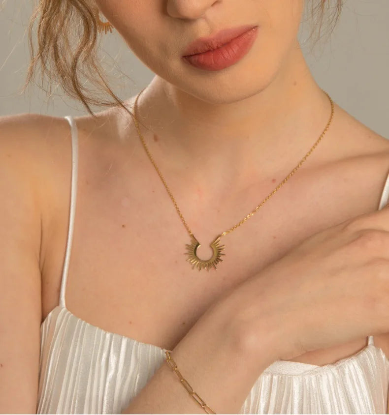 Oriania Soleil Charm