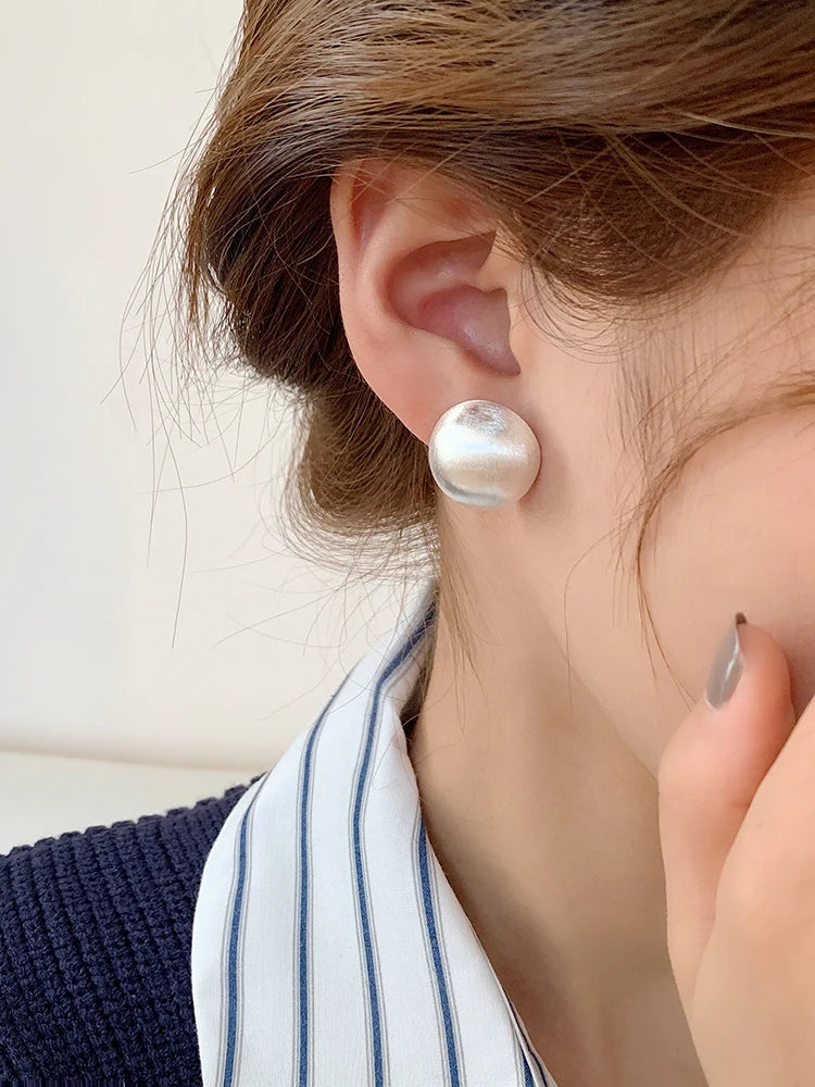 Luxurious Simple Design Brushed Frosted Metal Semicircle Earrings 2025 New Jewelry For Women Christmas Party Fashion Accessories