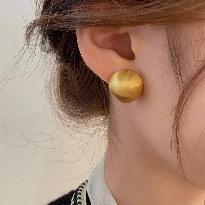 Luxurious Simple Design Brushed Frosted Metal Semicircle Earrings 2025 New Jewelry For Women Christmas Party Fashion Accessories