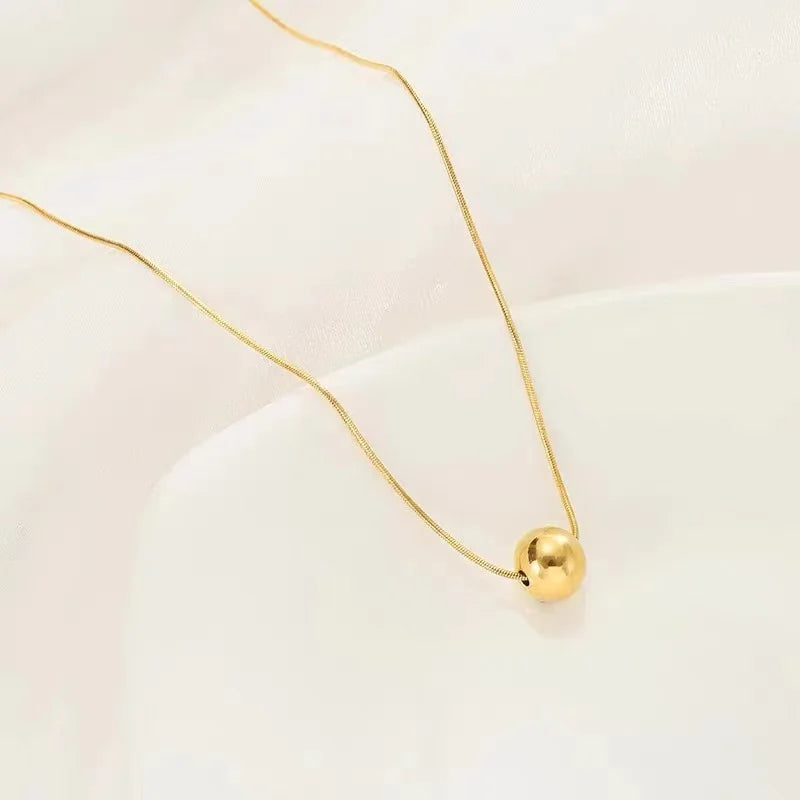 Klassische einfache Kugelanhänger Titanstahl kurze Halskette für Frau koreanischen Modeschmuck Mädchen Zubehör Schlüsselbeinkette