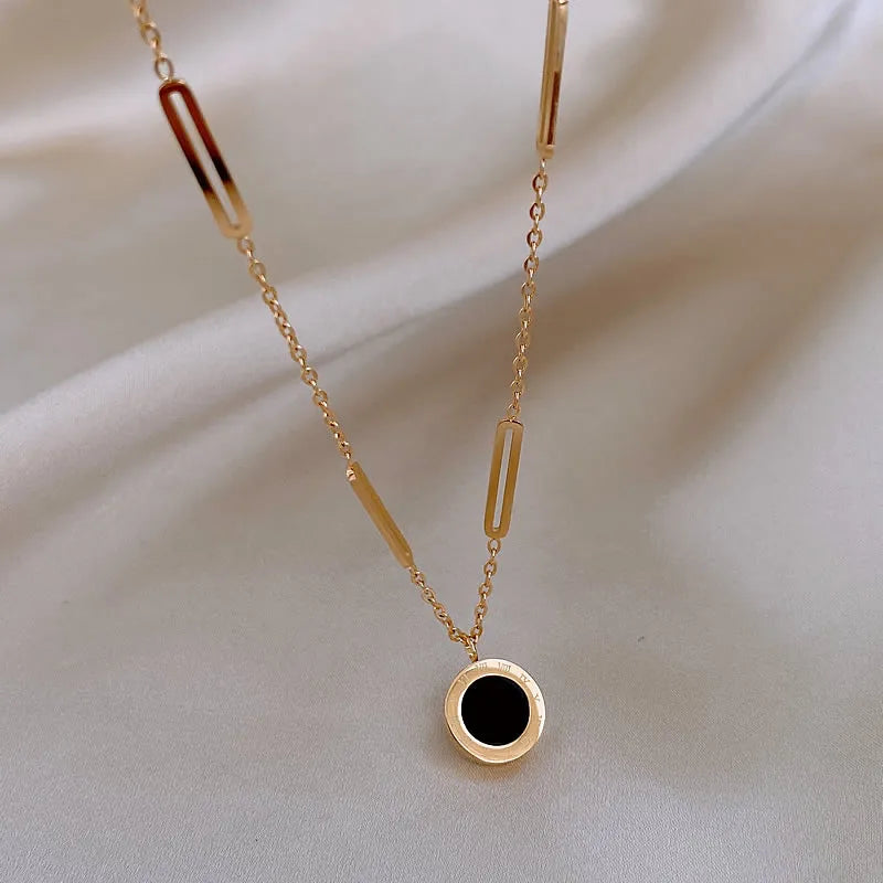 Classic Fashion Stainless Steel Roman Digital Wafer Pendant Necklace 2025 Fashion Jewelry Christmas Party Women's Sexy Necklace