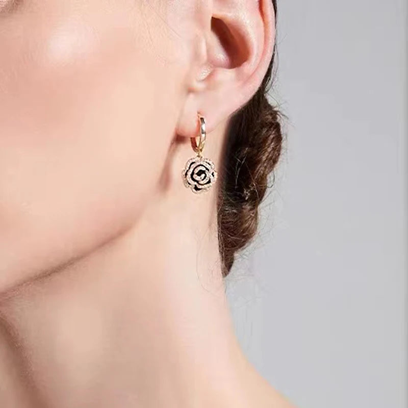 Design Sense Exquisite Black Camellia Pendant Flower Earrings 2025 New Jewelry Party Girls' Luxury Accessories For Women's Gift