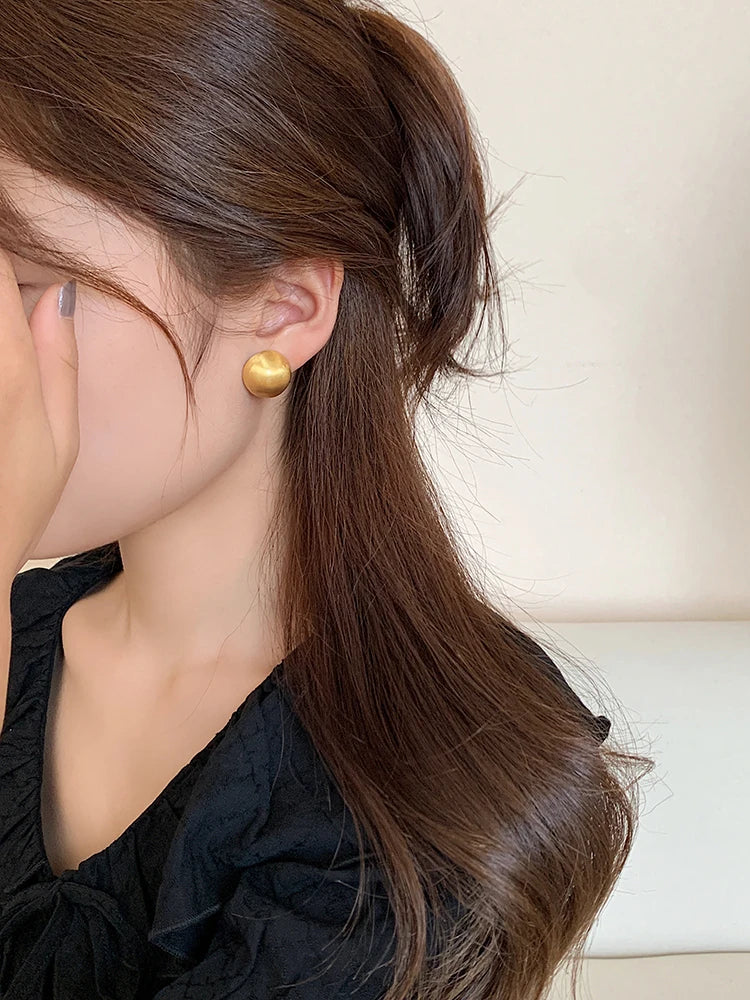 Luxurious Simple Design Brushed Frosted Metal Semicircle Earrings 2025 New Jewelry For Women Christmas Party Fashion Accessories