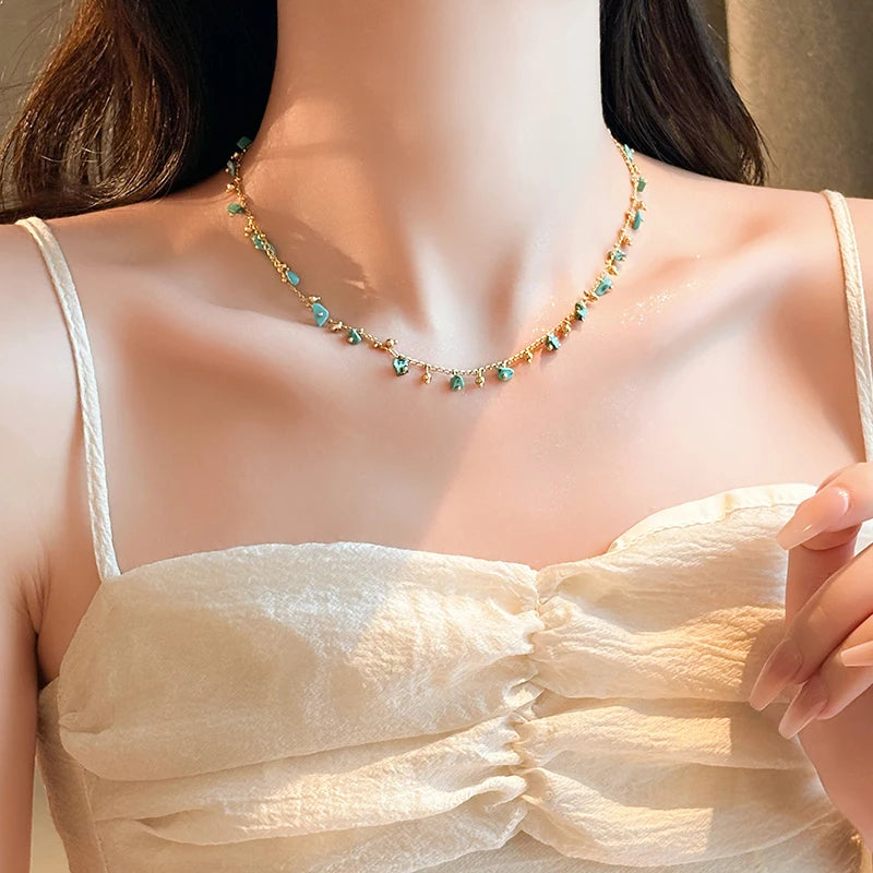 Natural Irregular Green Stone Pendant Gold Color Chain Necklace 2024 Fashion Jewelry For Women's Sexy Neckchain Neck Accessories