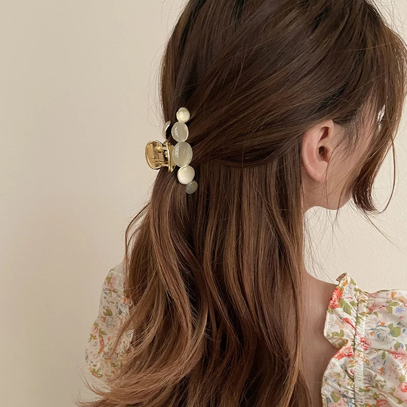 2025 New Elegant Opals Grip Back Of The Head Fixed Hair Shark Clip Headdress Girls Fashion Hairpin Accessories For Womans Clip