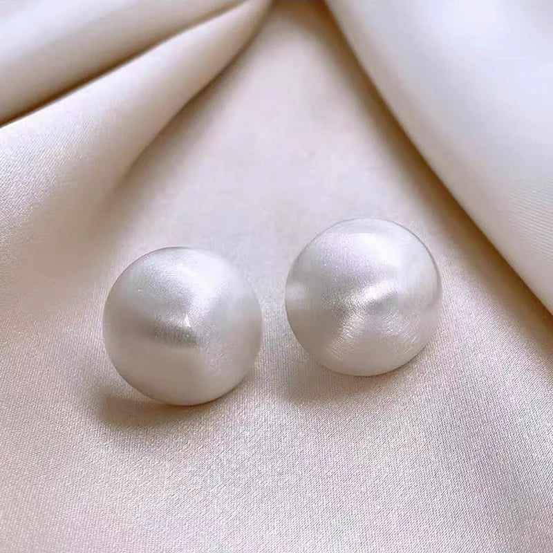 Luxurious Simple Design Brushed Frosted Metal Semicircle Earrings 2025 New Jewelry For Women Christmas Party Fashion Accessories