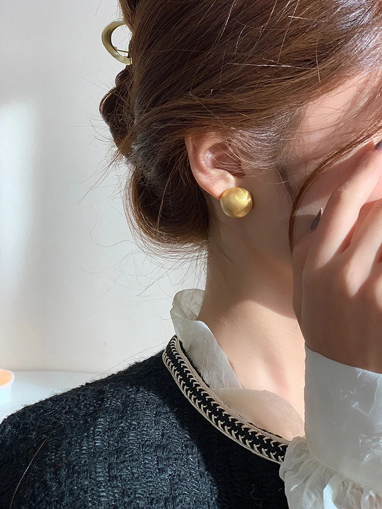 Luxurious Simple Design Brushed Frosted Metal Semicircle Earrings 2025 New Jewelry For Women Christmas Party Fashion Accessories