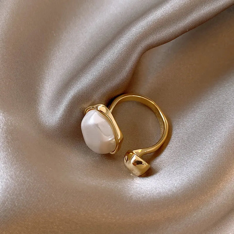 Baroque Pearl Geometric Open Ring