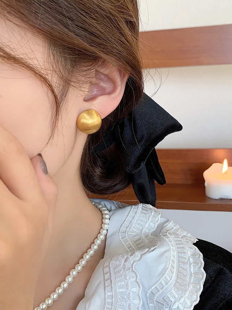 Luxurious Simple Design Brushed Frosted Metal Semicircle Earrings 2025 New Jewelry For Women Christmas Party Fashion Accessories