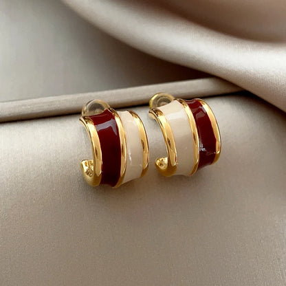 2024 Vintage style Wine red Contrasting Half Circle Enamel Earrings For Womens Elegant Temperament Jewelry Christmas Accessorise