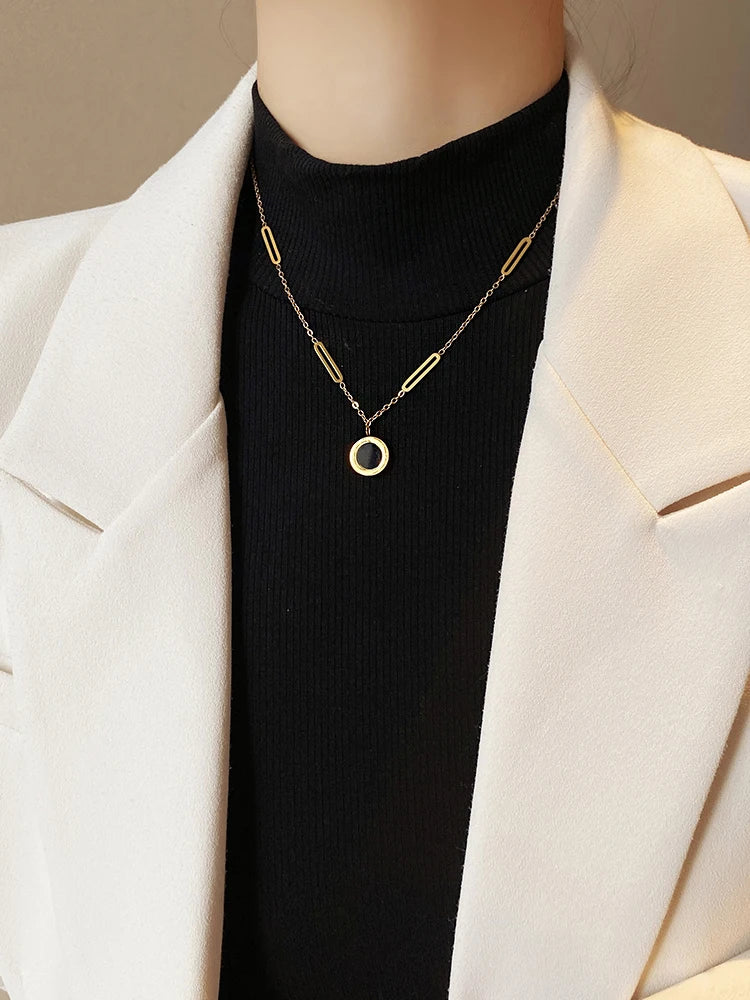 Classic Fashion Stainless Steel Roman Digital Wafer Pendant Necklace 2025 Fashion Jewelry Christmas Party Women's Sexy Necklace