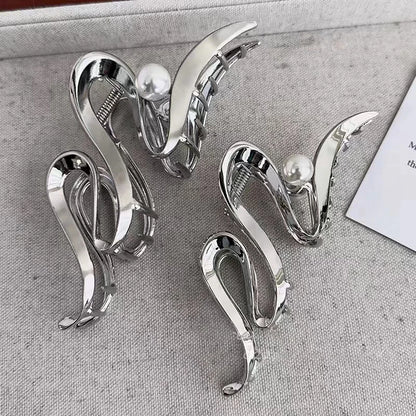 Exaggerated and Irregular Wave Shaped Metal Claw Clip 2024 Fashion Hair Accessories - Versatile Headwear for Korean Women Girls