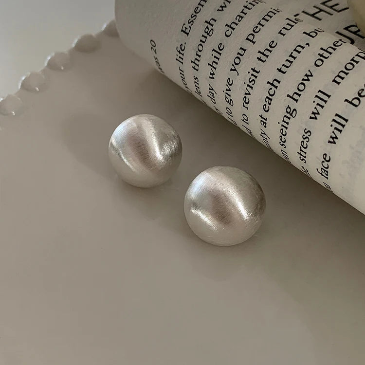 Luxurious Simple Design Brushed Frosted Metal Semicircle Earrings 2025 New Jewelry For Women Christmas Party Fashion Accessories