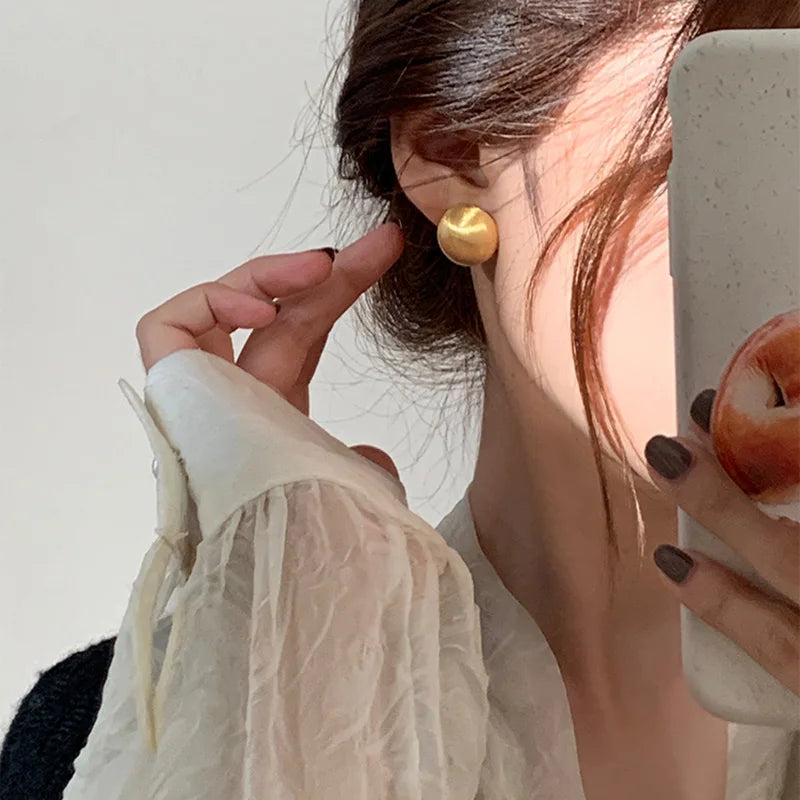 Luxurious Simple Design Brushed Frosted Metal Semicircle Earrings 2025 New Jewelry For Women Christmas Party Fashion Accessories