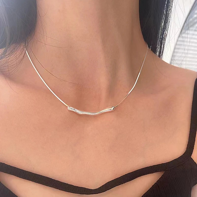 European and American Fashion Simple Stainless steel Gold Color Collarbone Chain For Women’s Fashion Short Necklaces Jewelry