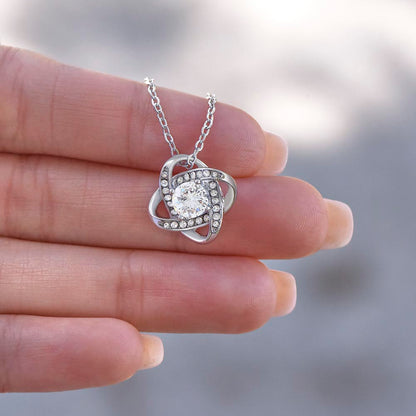Oriania Love Knot Necklace – Meaningful Gift for Daughter from Dad
