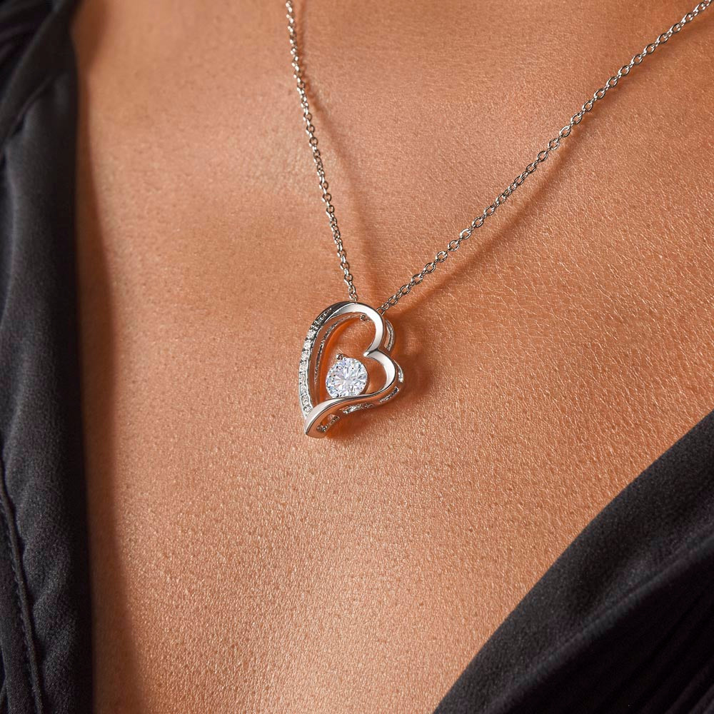 Oriania Forever Love Necklace – A Mother's Gift to Her Daughter